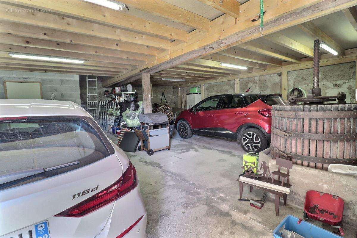 En exclusivité - maison dauphinoise avec joli terrain et dépendances a sainte-blandine (38110) - photo 19