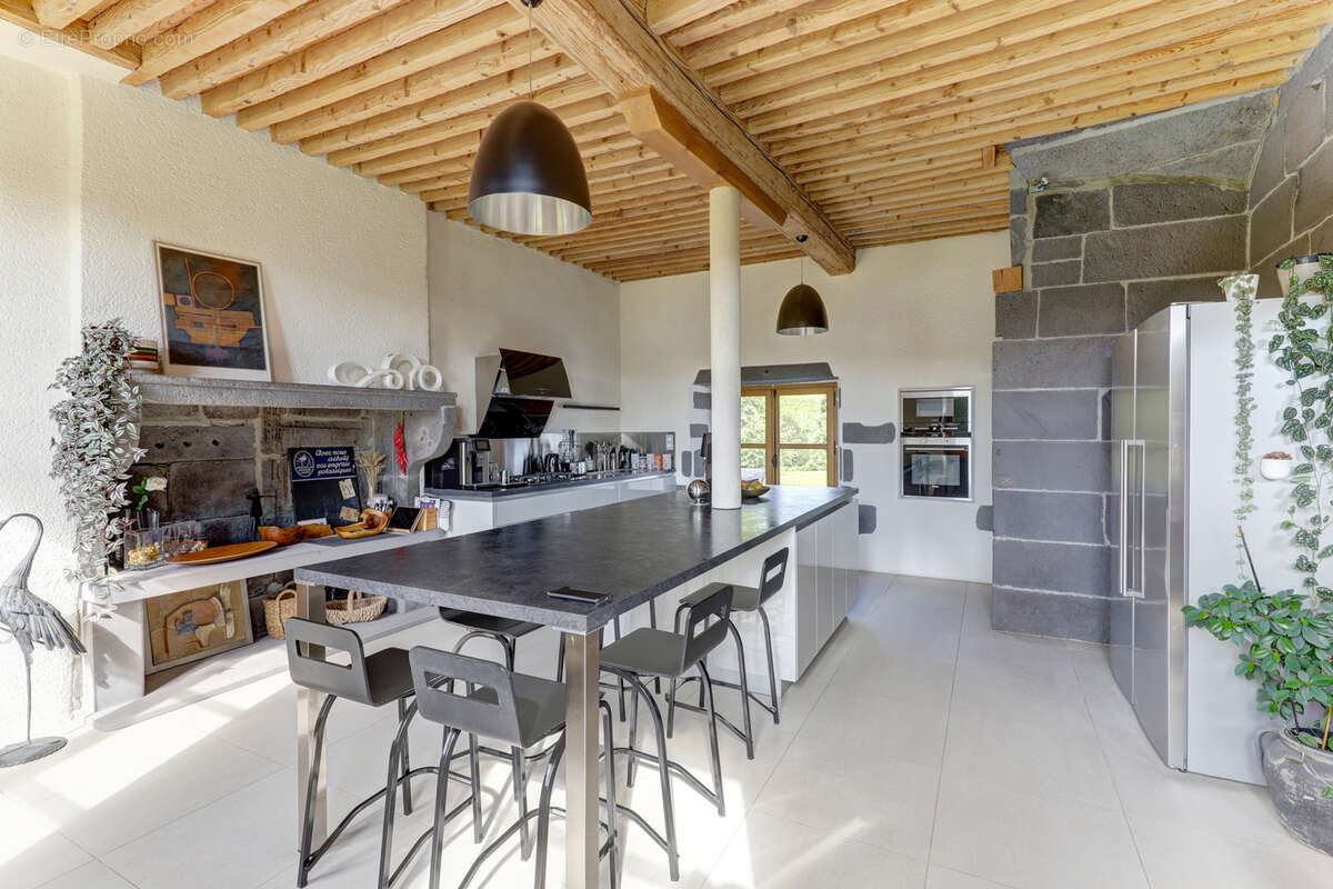 Maison à CHATEAUGAY