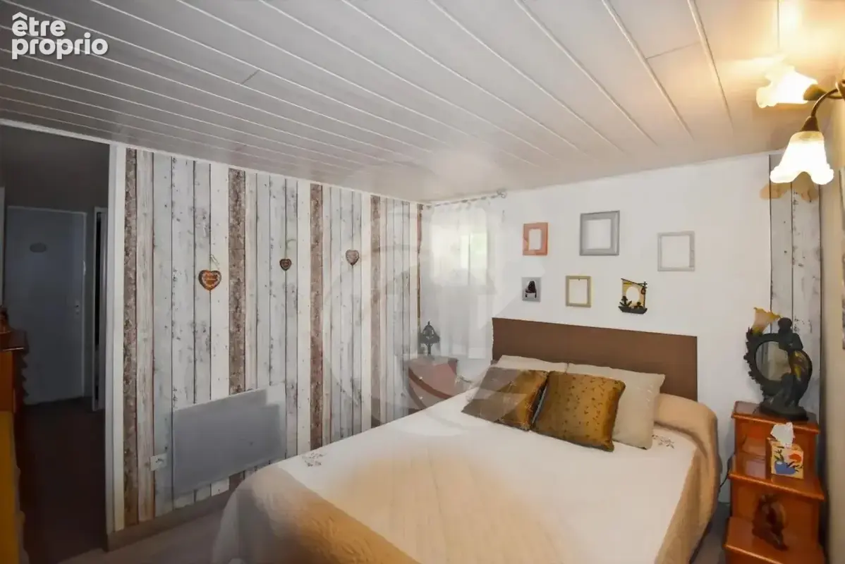 Maison avec deux logements indépendants, dépendances et terrain constructible à Montauban - photo 11