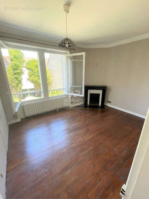 Maison à CARRIERES-SOUS-POISSY