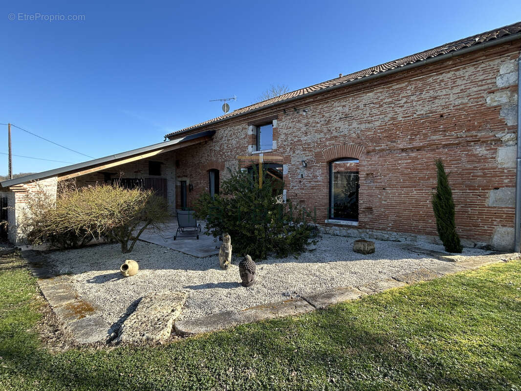 Maison à CAUDECOSTE