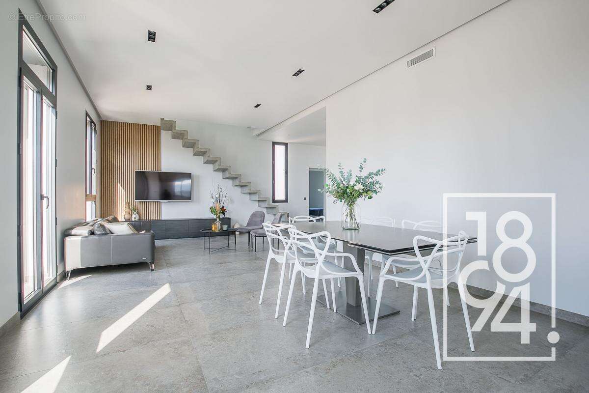 Appartement à MARSEILLE-9E