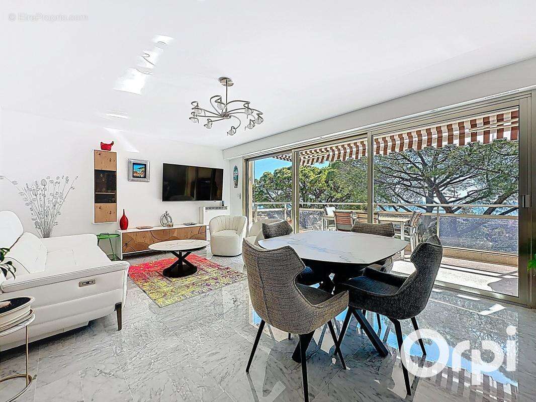 Appartement à VILLENEUVE-LOUBET