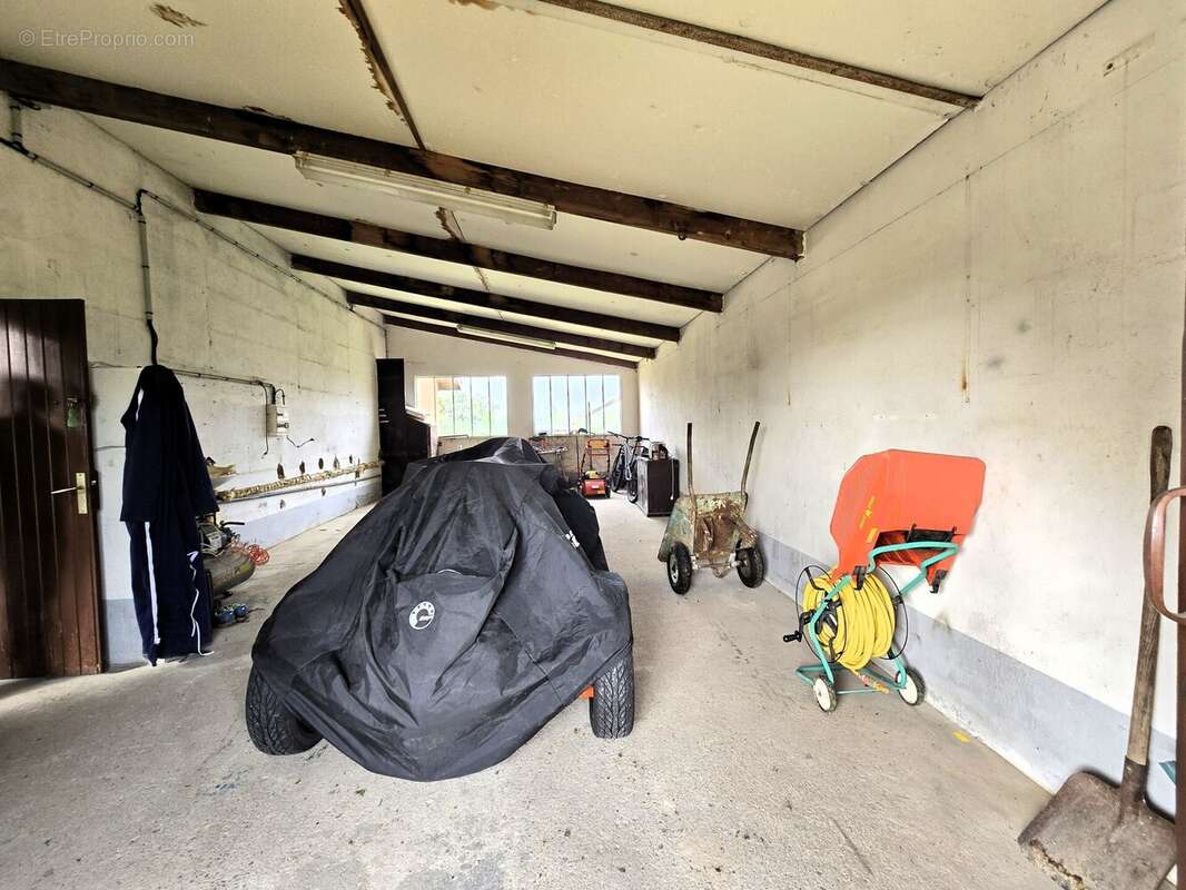 Maison à SAINT-CYR-SUR-MENTHON