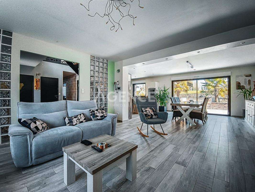 Maison à BEAUMETZ-LES-AIRE