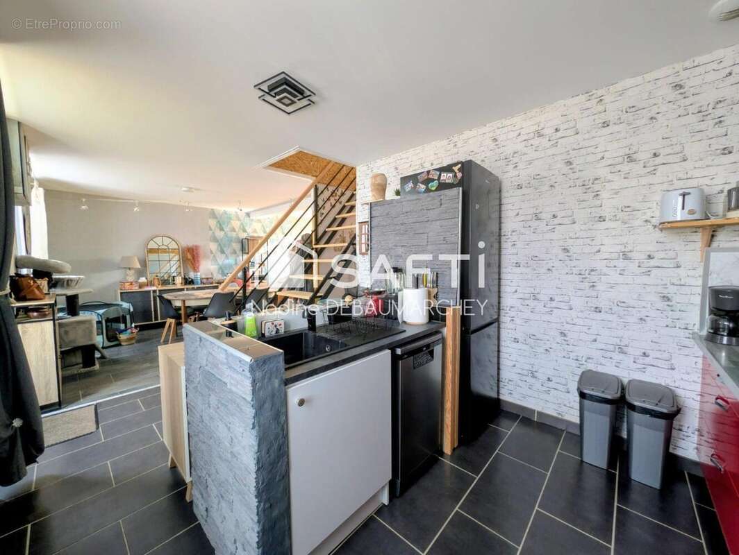 Maison 93 m² à Palinges  - photo 7