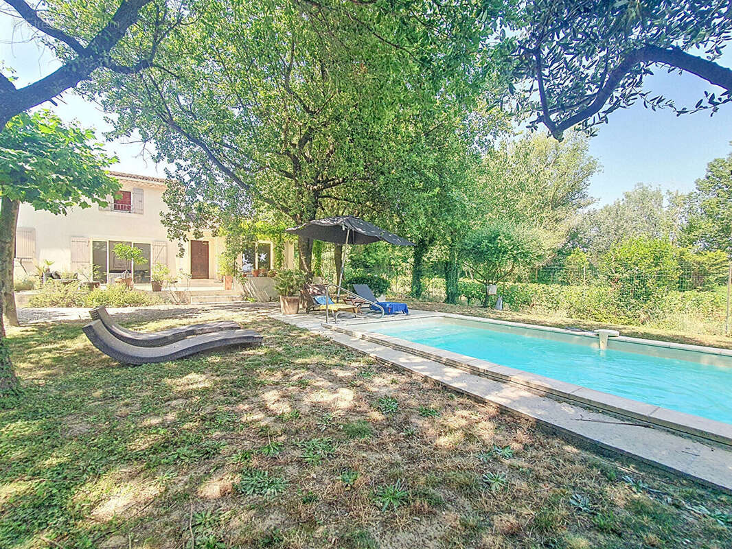 Maison à ROCHEFORT-DU-GARD