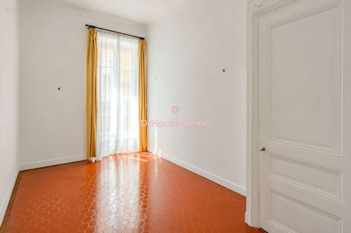 Appartement 77 m² à Nice  - photo 8