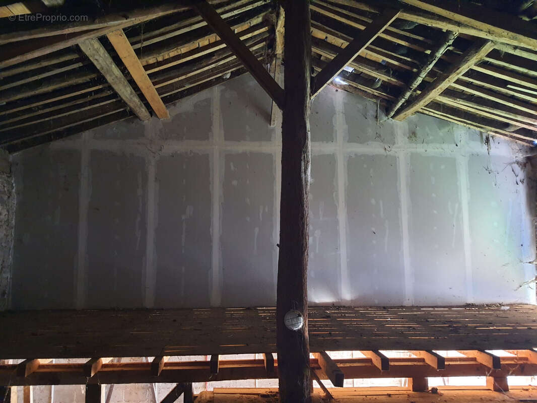 Maison à NOIRETABLE