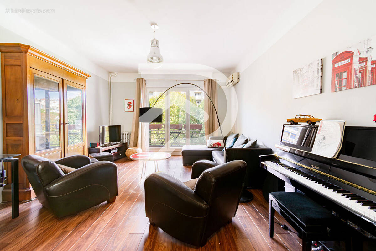 Appartement à MARSEILLE-8E