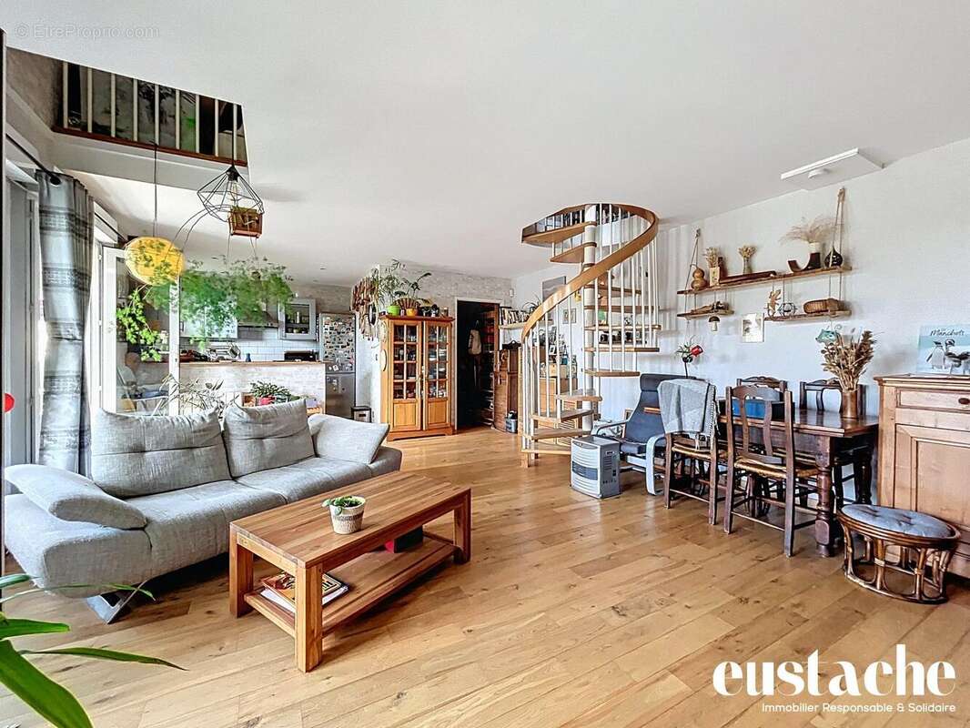 Appartement à BOISSY-SAINT-LEGER