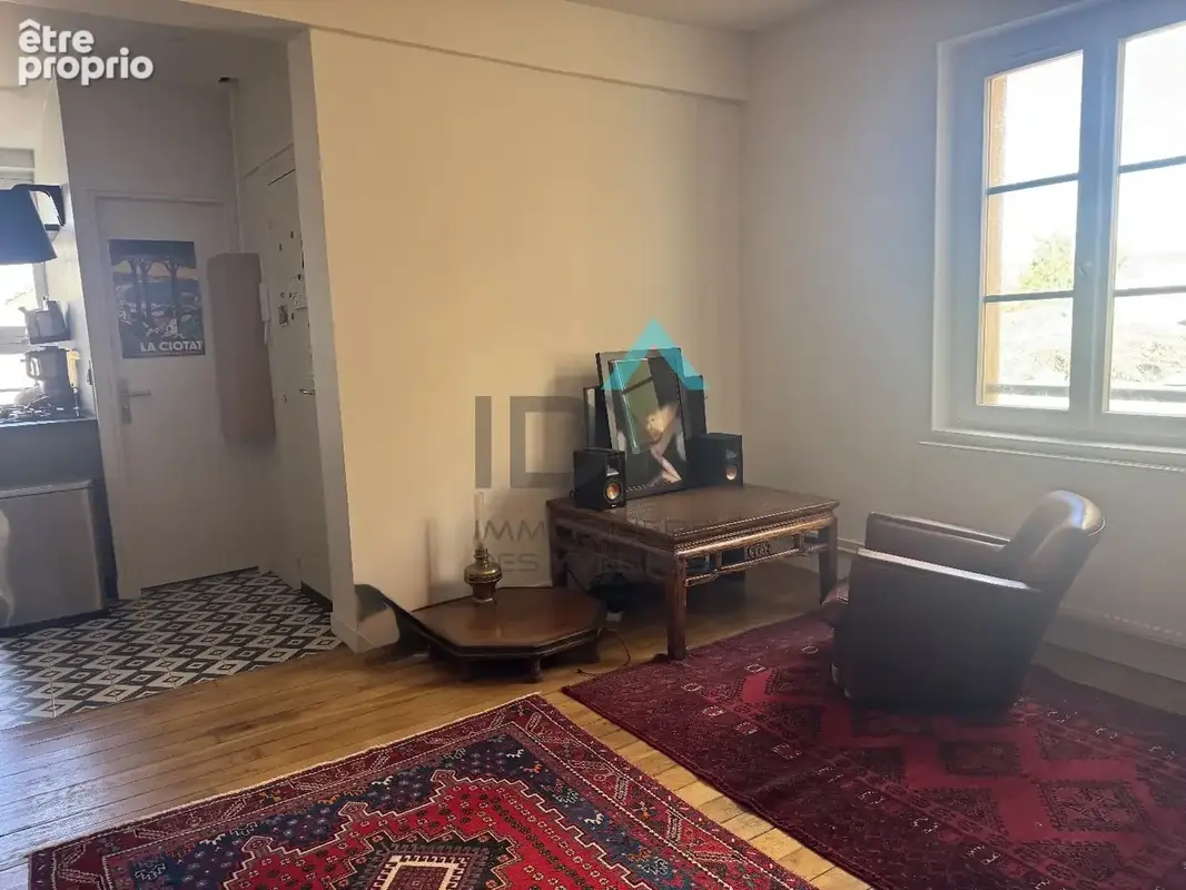 Appartement 3 pièces. Coeur de ville, 7 minutes du RER, 2 minutes Marché et commerces. - photo 10
