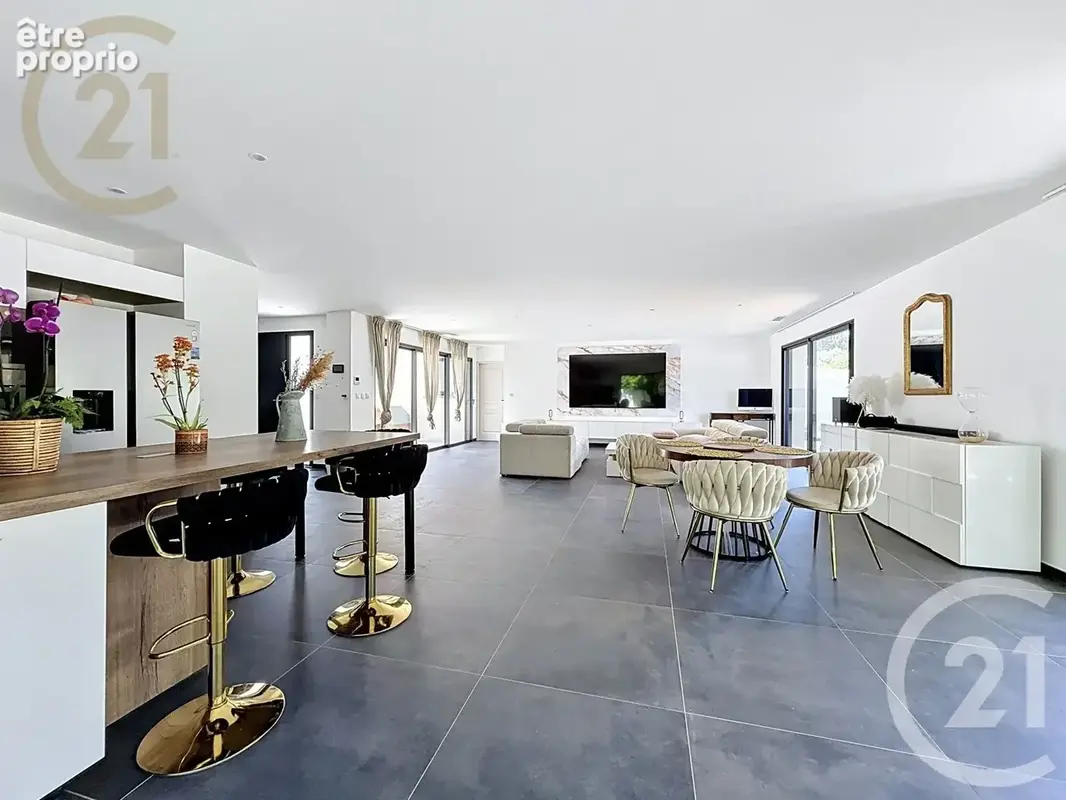 Maison 6 pièces 193 m² à vendre à Fabregues (34690) - photo 4