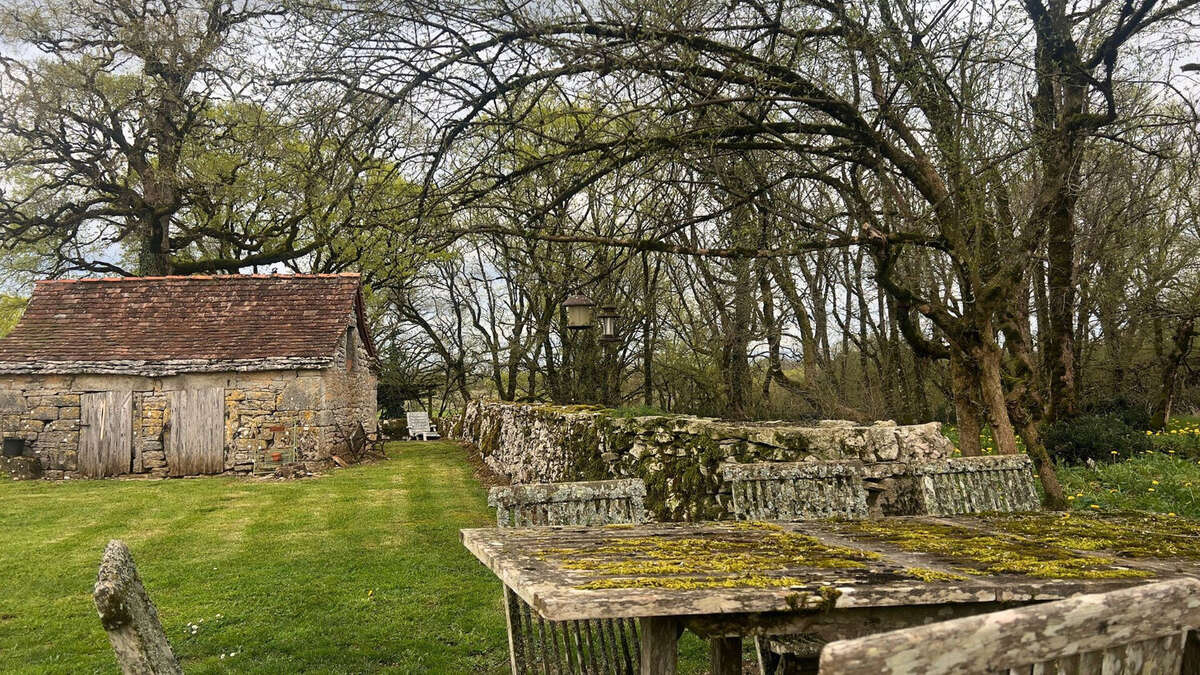 Propriété de charme avec dépendances et 7 hectares dans le lot - photo 13