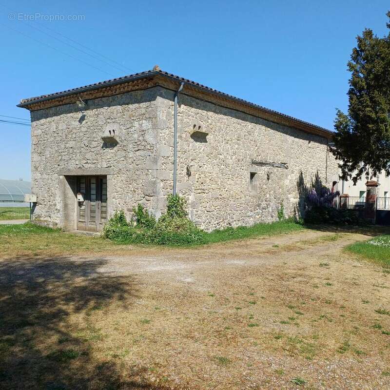 Agen nerac bel enclos maison dependances gros potentiel - photo 31