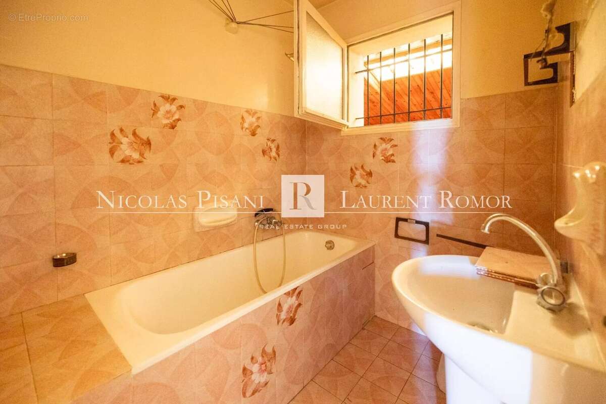 Maison à ROQUEBRUNE-CAP-MARTIN