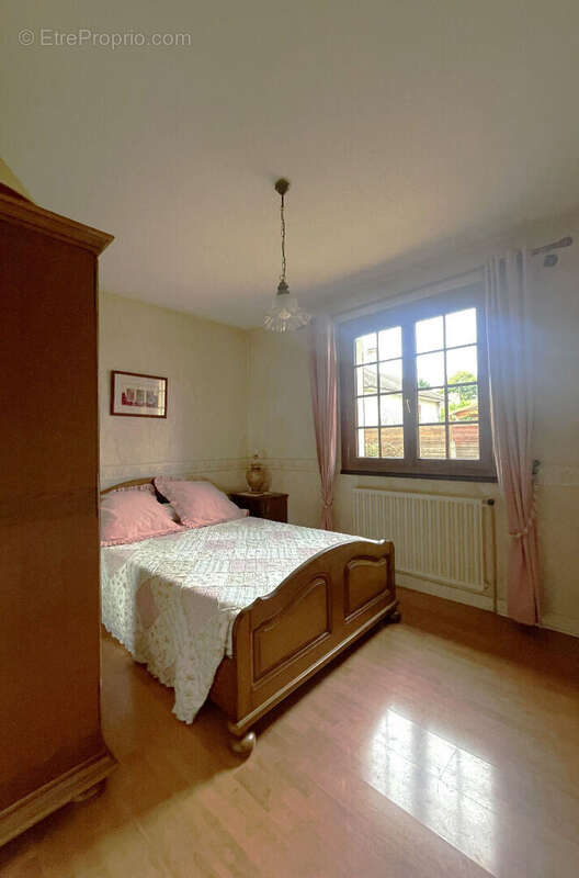 Maison à FLEURY-LES-AUBRAIS