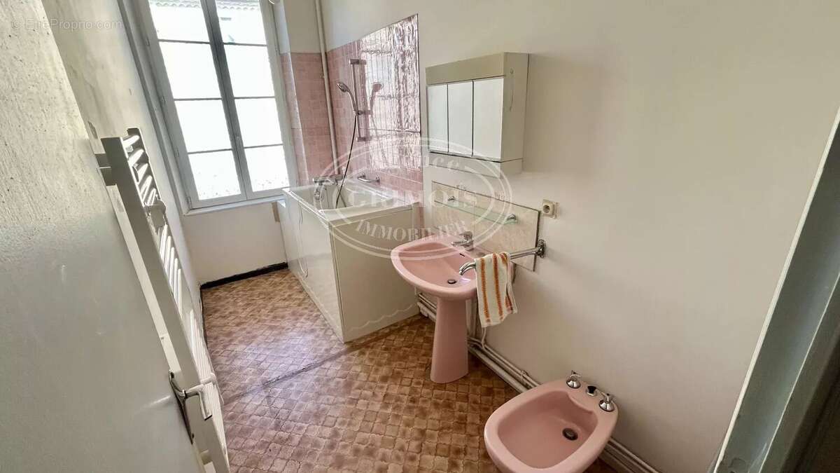 Appartement T3 2ème étage - photo 8