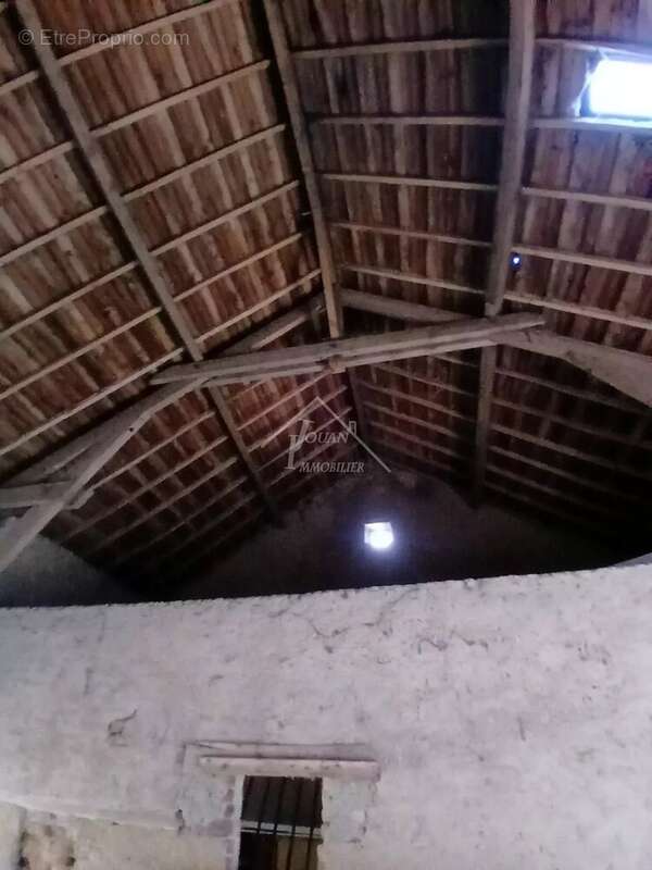 Maison à SAINT-ELOY-LES-MINES