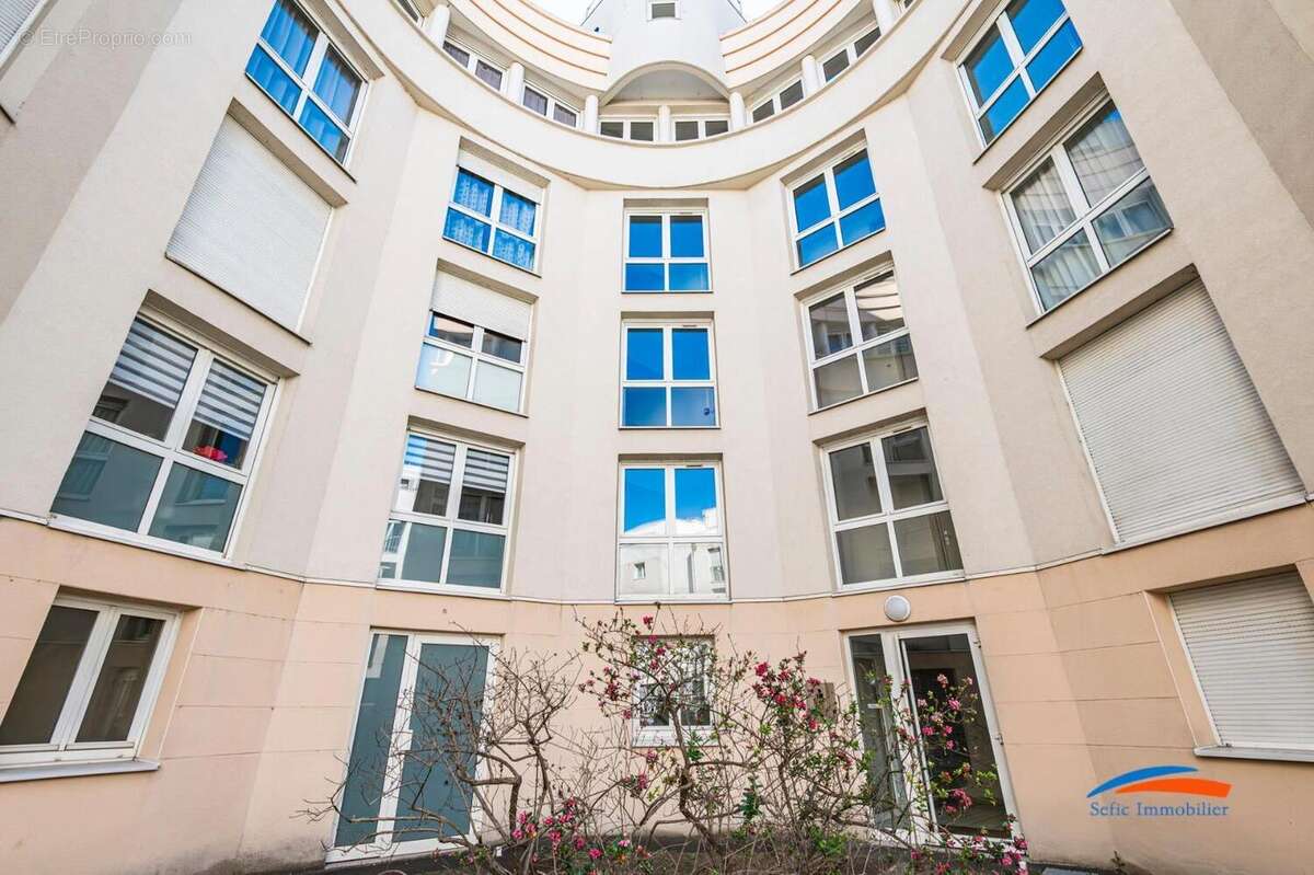   - Appartement à REIMS
