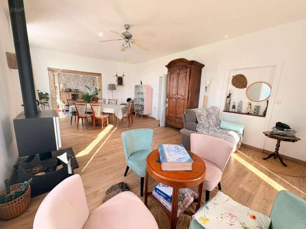 Maison 213 m² à Boudou  - photo 8