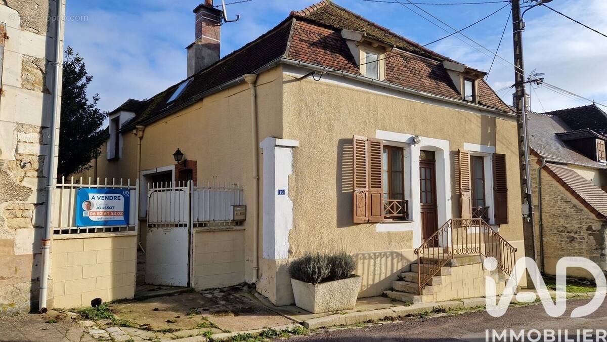 Photo 1 - Maison à DANNEMOINE