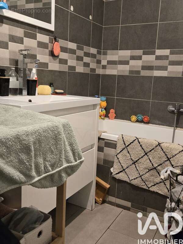 Photo 5 - Maison à PARON