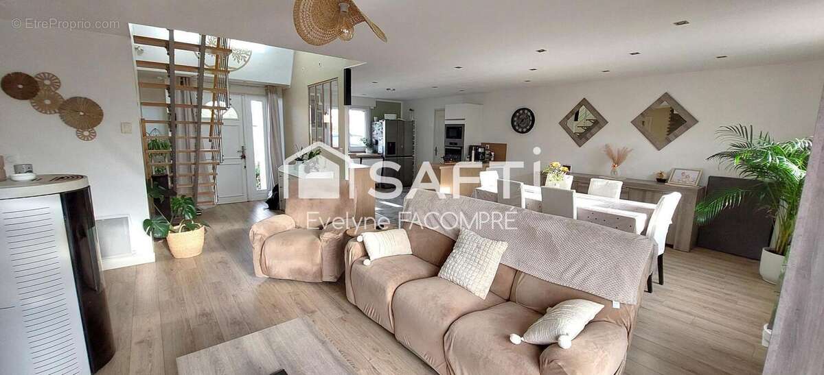 Photo 2 - Maison à SAINT-OMER-CAPELLE