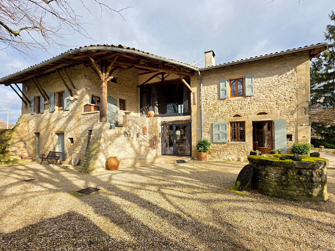 Maison à SAINT-LATTIER