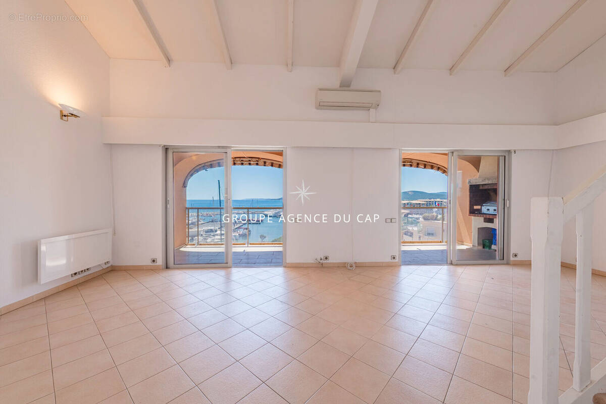 Appartement à FREJUS