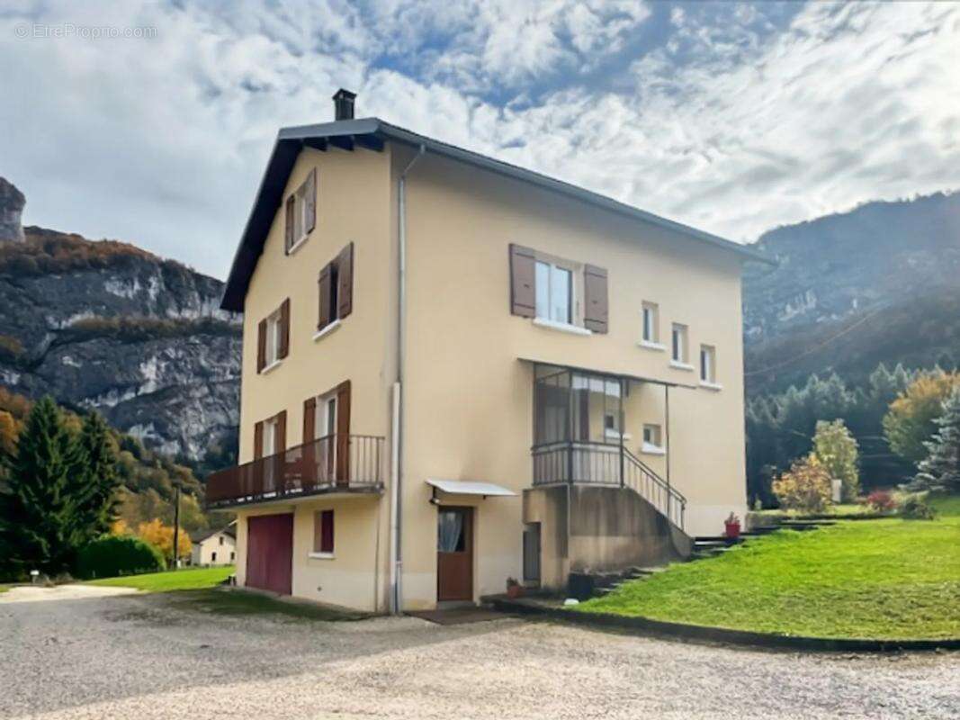 Maison à SAINT-JULIEN-EN-VERCORS