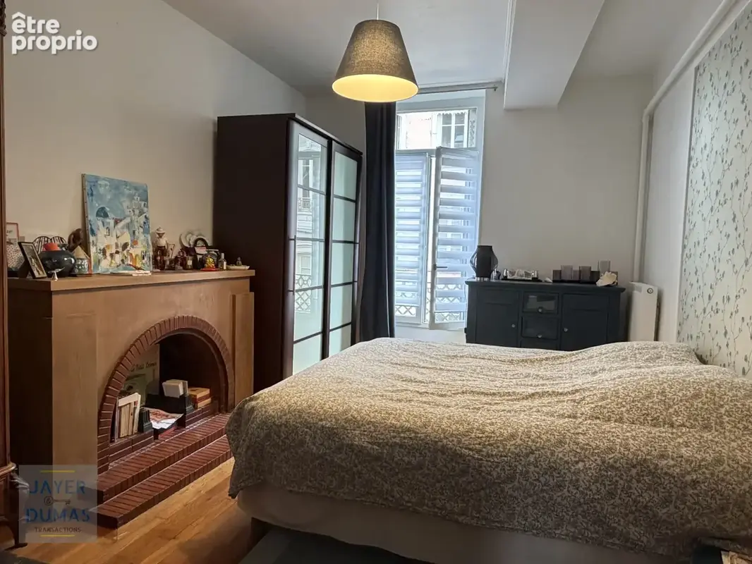 CHALON-SUR-SAONE - CENTRE VILLE - Bel Appartement Ancien de 136 m2 - - photo 9