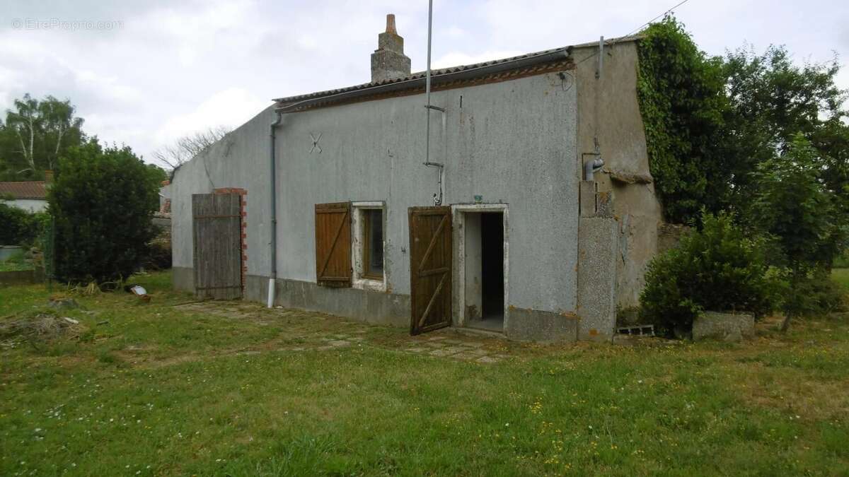 Maison à ARGENTON-CHATEAU