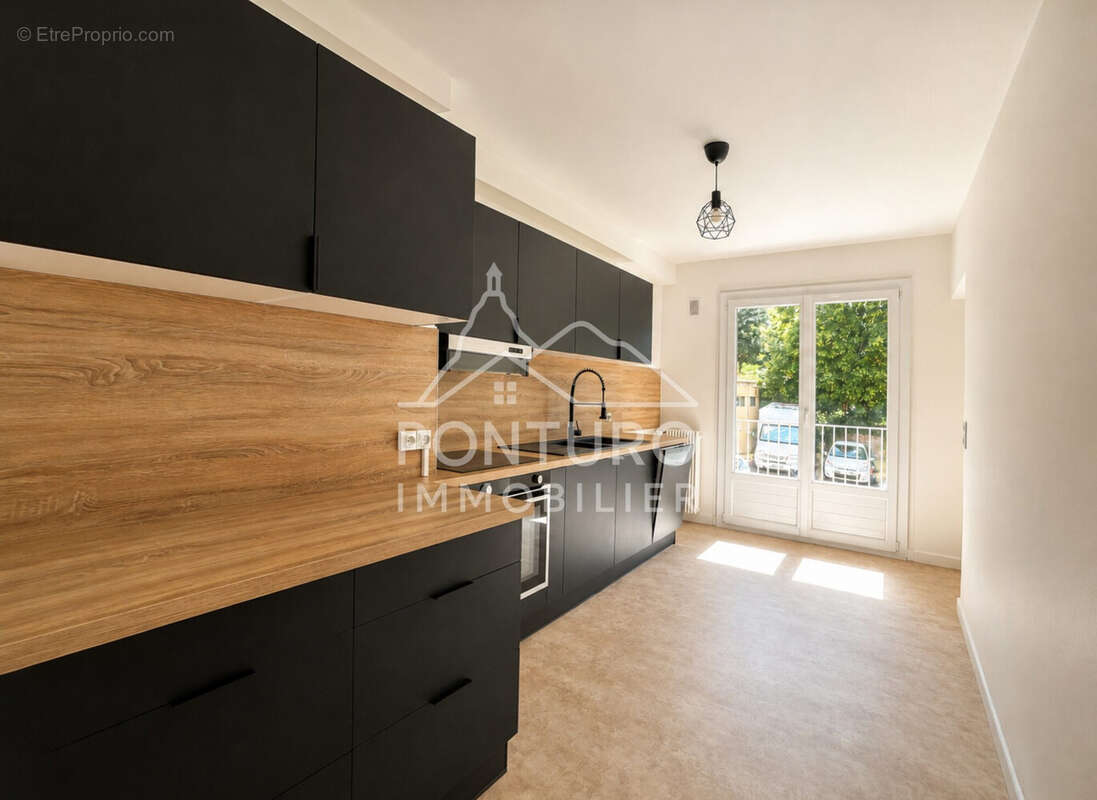 Appartement 100 m² à Le Puy-En-Velay  - photo 3