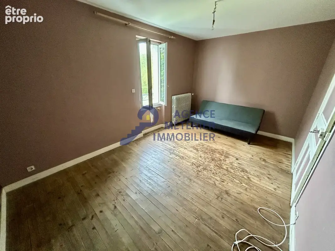 Maison avec 3 chambres, sous-sol, garage et beaux volumes à aménager - photo 19