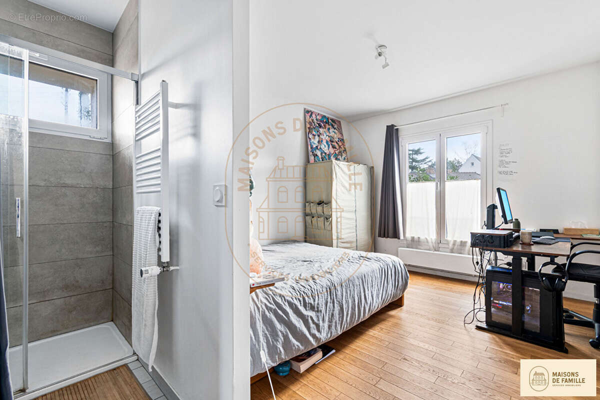 Maison à LE VESINET