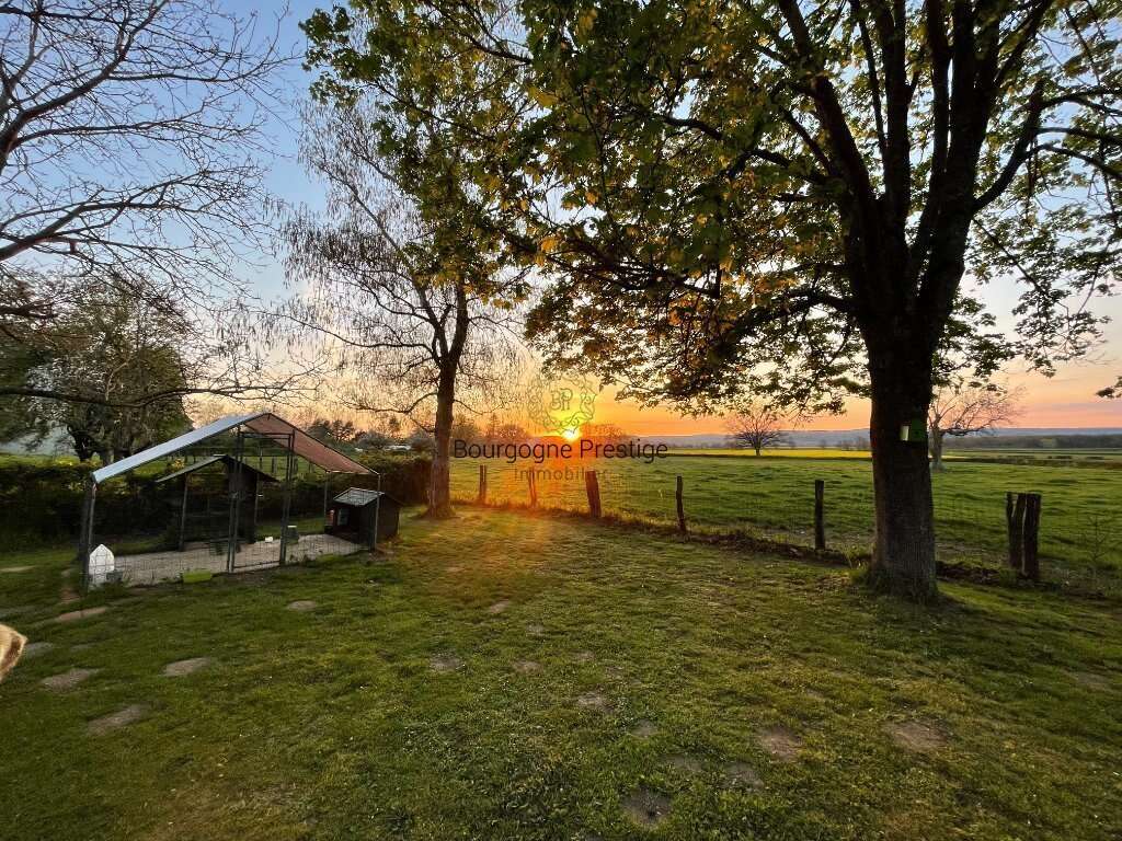 Maison à SAINT-GENGOUX-LE-NATIONAL
