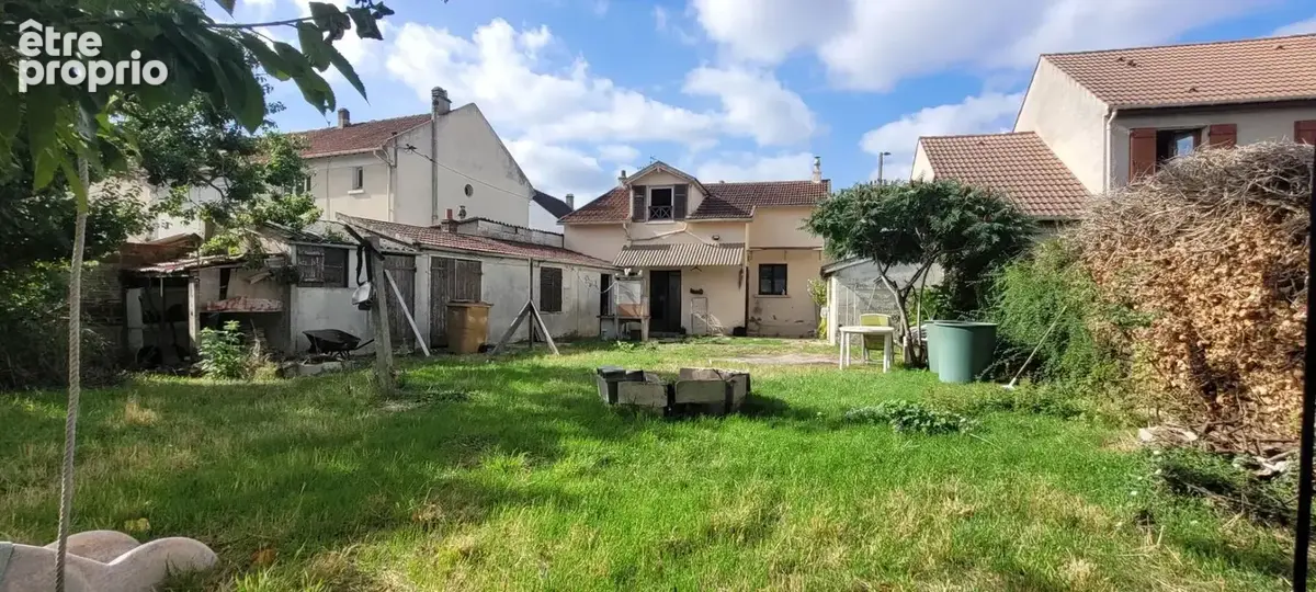 Maison à LIVRY-GARGAN