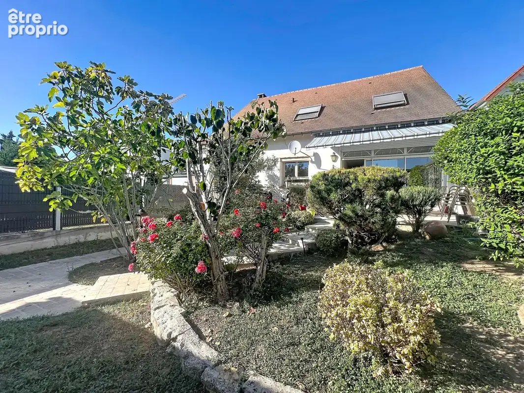 Pavillon de standing independant de 1986 sur 402 m2 de terrain paysage - photo 7