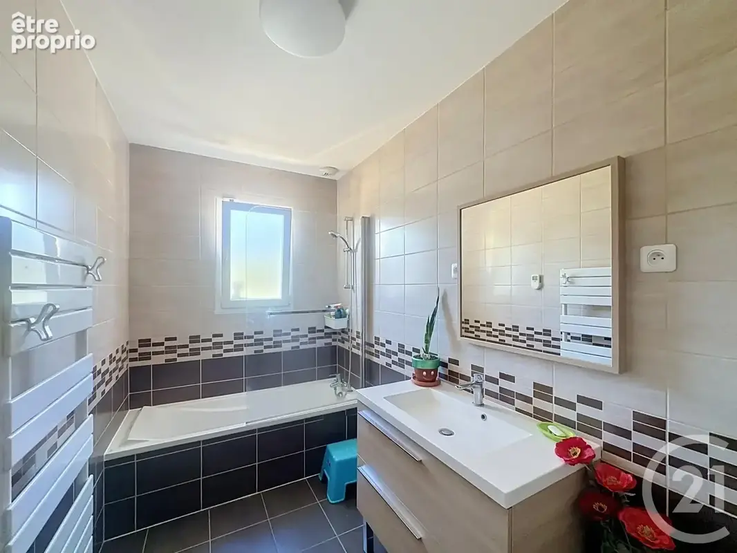 Maison 5 pièces 97 m² à vendre à La Ferte-Saint-Aubin (45240) - photo 11
