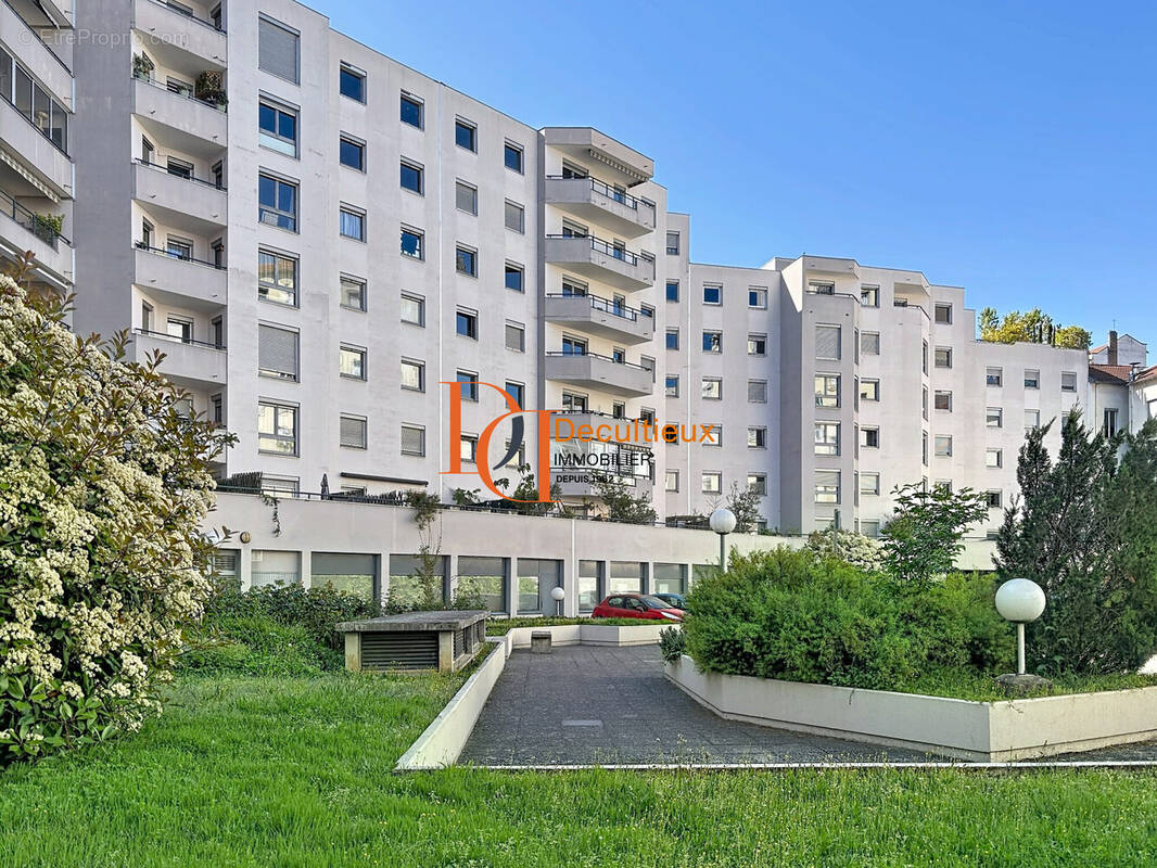 Appartement à LYON-6E