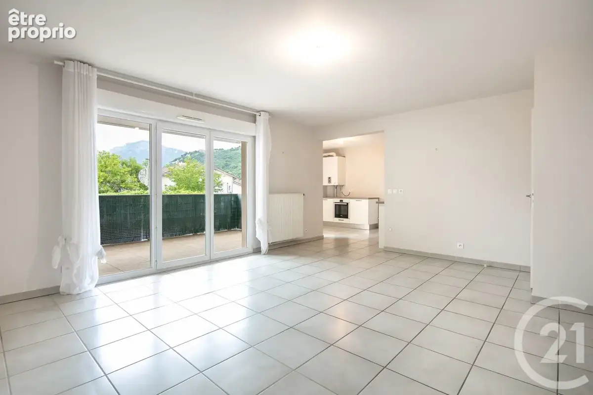 Appartement 4 pièces 84 m² à vendre à La Tronche (38700) - photo 4