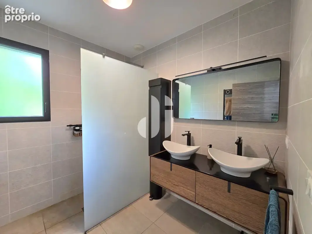 Maison contemporaine Gradignan plain pied 4 pièces 122 m2 avec piscine chauffée - photo 11