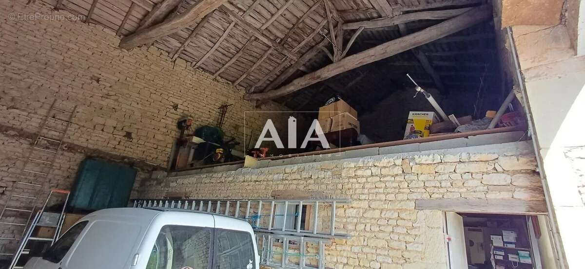 Maison à BRETTES