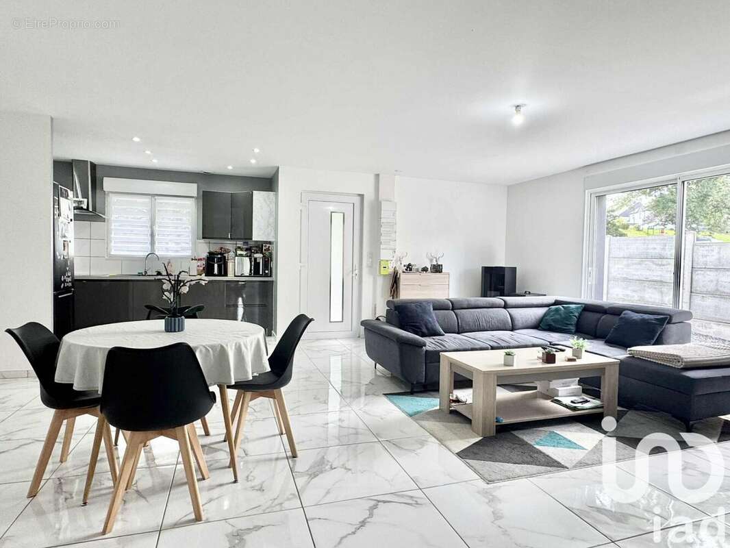 Photo 2 - Maison à CHARLEVILLE-MEZIERES