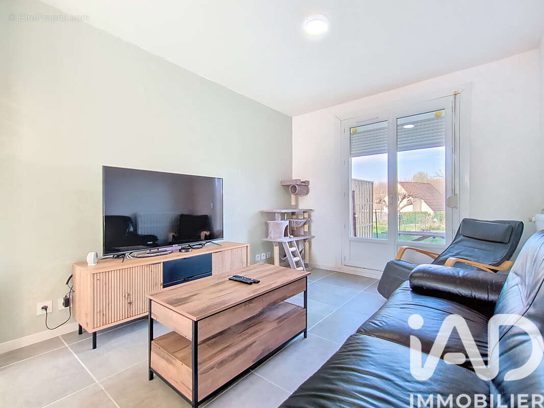 Photo 5 - Maison à NEUILLY-SAINT-FRONT