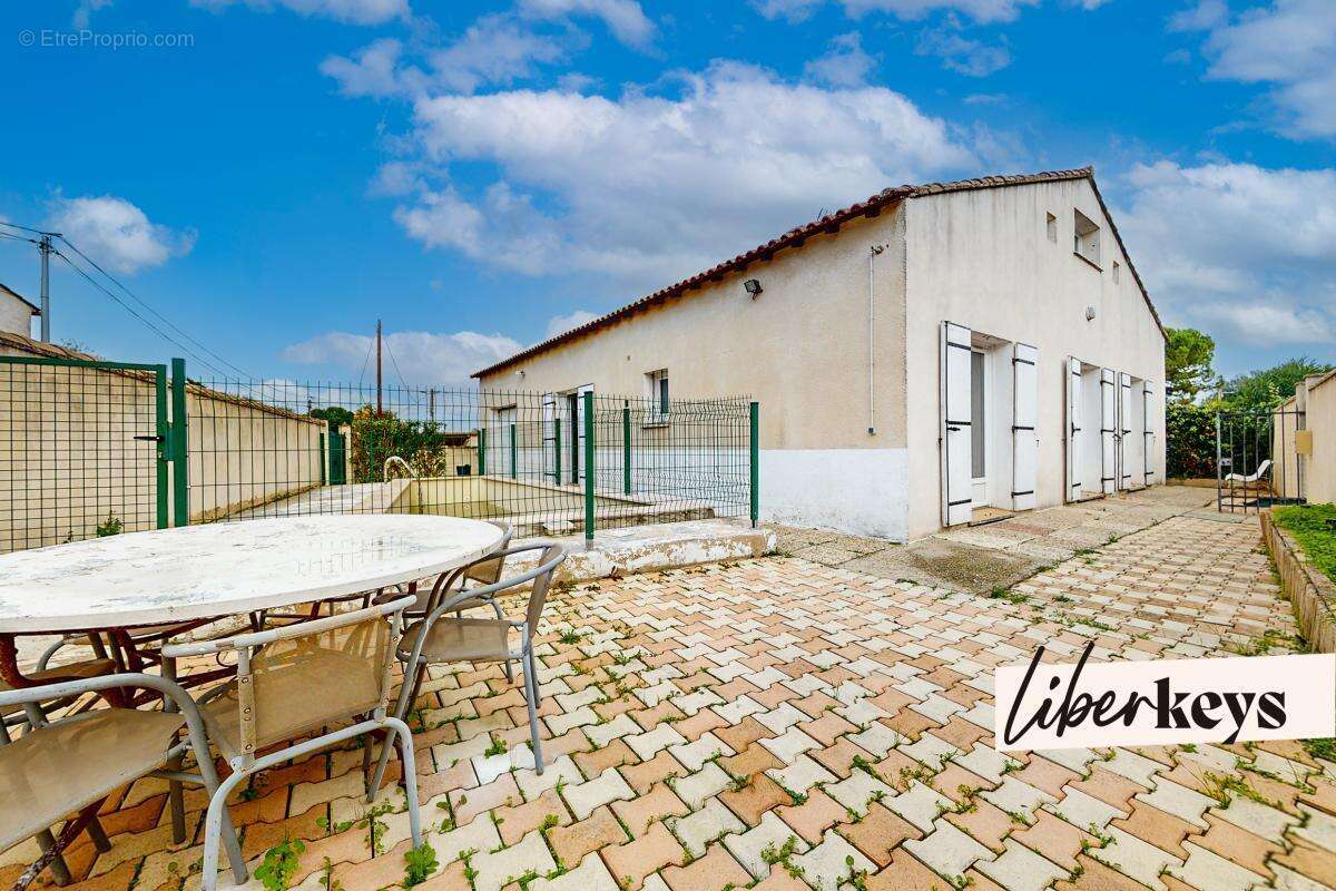 Maison à COMPS