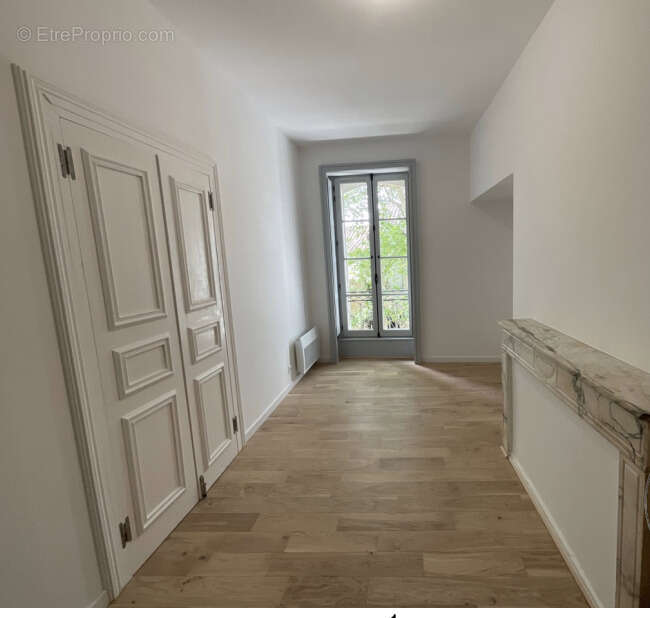 Appartement à UZES