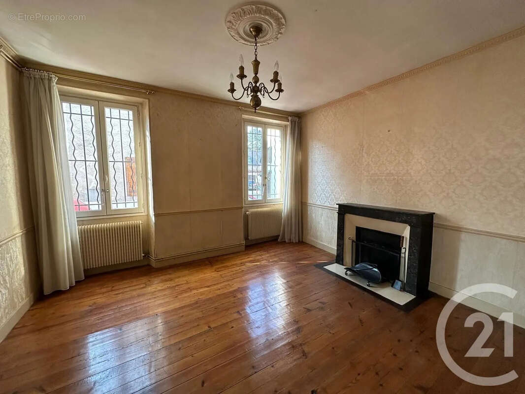 Maison à ROSNY-SUR-SEINE