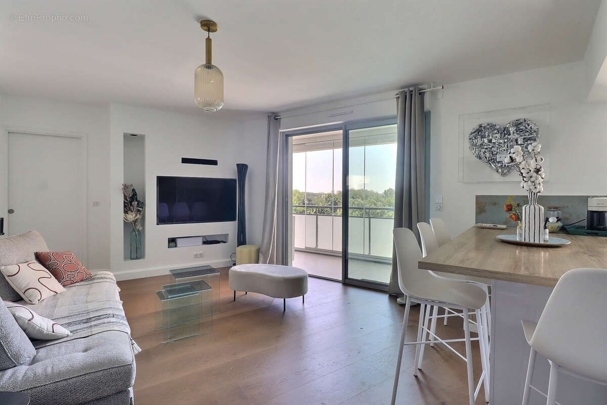 Appartement à CASTELNAU-LE-LEZ